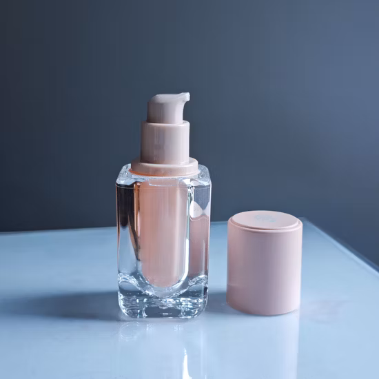 Botella de prensa cosmética de emulsión líquida cuadrada transparente, logotipo personalizado de buena calidad, 30, 50, 60, 100ml